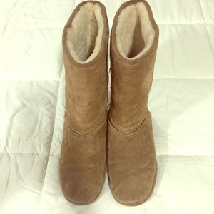 BearPaw Boots - Size 9